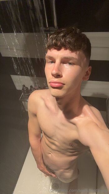 lewisboothyvip