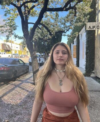 Lia Marie Johnson