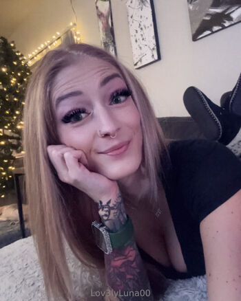 lov3lyluna00