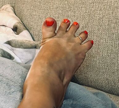 lusciouslovefeet