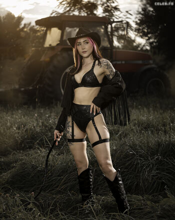 Luxlo Cosplay