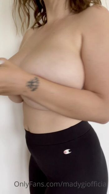 Mady_gyo