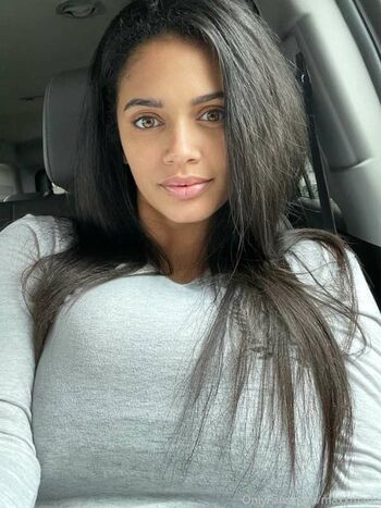 Maxx Marie