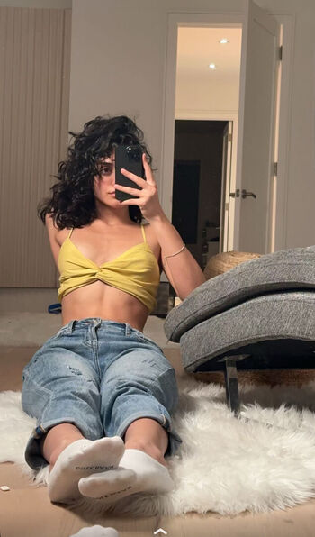 Melody Oz