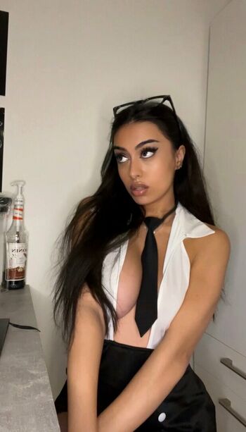 Mia Rosales