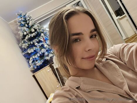 mia_rossse_exclusive