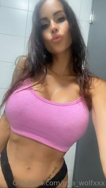 mia_wolfxxx