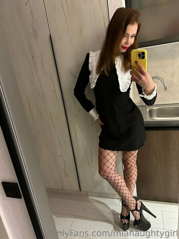 mianaughtygirl