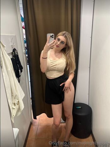 midnightnicole