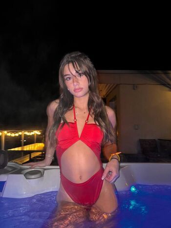 Mikayla Campinos
