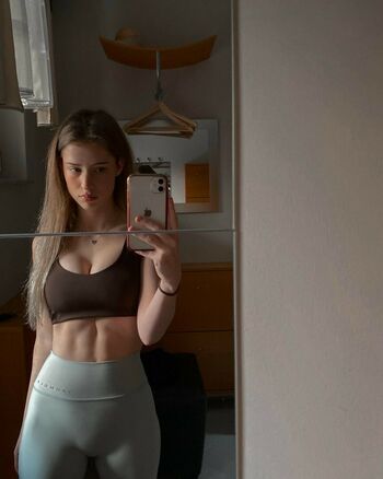 Mira.004