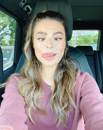 Miranda Cosgrove