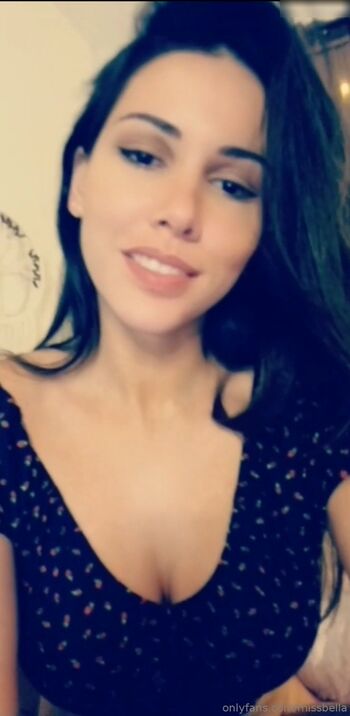 Miss Bella Brookz
