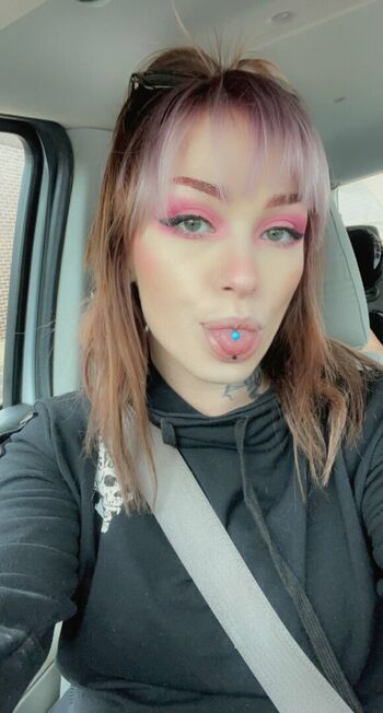 Misslavey666