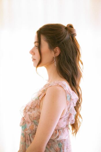 Molly Gordon