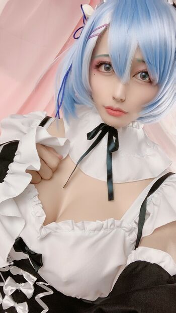 Momo JP Cosplay