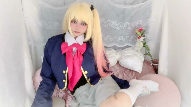 Momo JP Cosplay