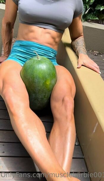 musclebarbie001