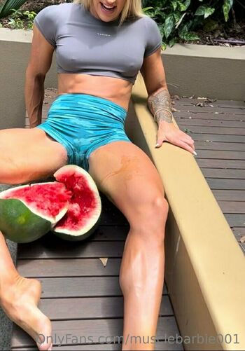 musclebarbie001
