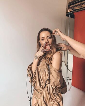 Nadya Dorofeeva