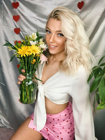 naomi_bbyyy