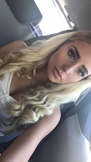 Naomi Woods