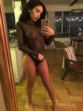 Naomi Woods