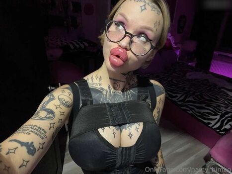nasty_bimbo