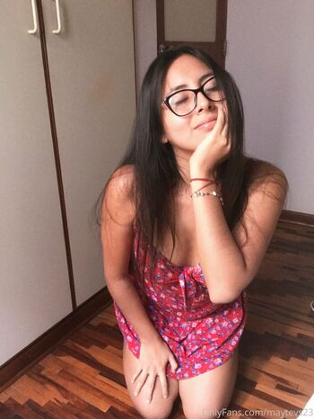 naughtylatinagirl