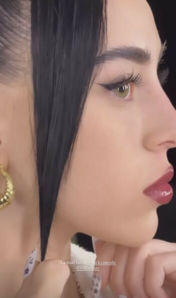 Nicki Nicole