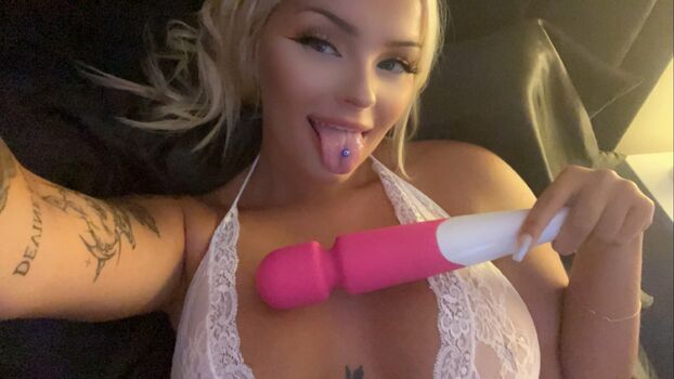 Nicolehlynn