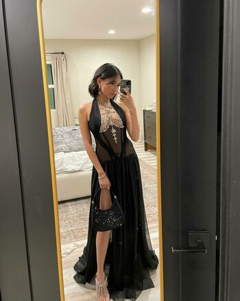 Niki Zefanya