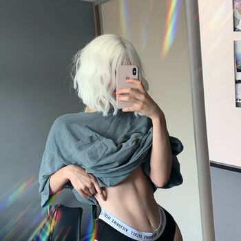 Nikki Beiar