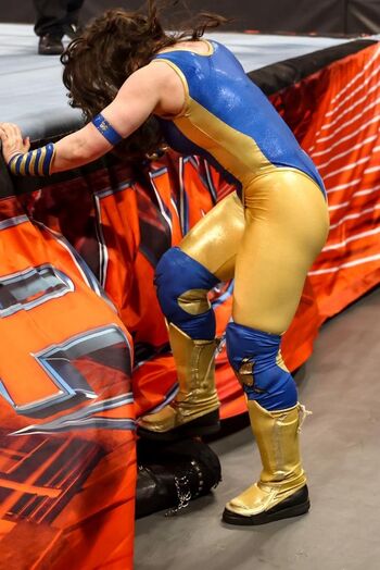 Nikki Cross