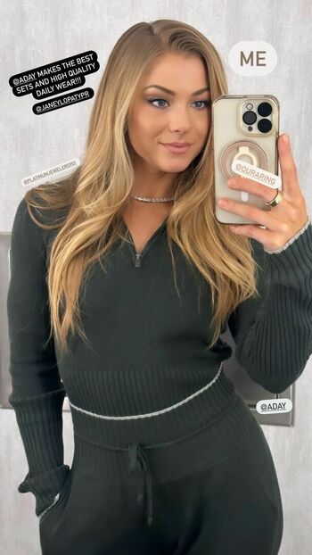 Nikki Leigh