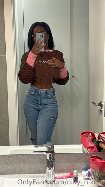 niky_nikole