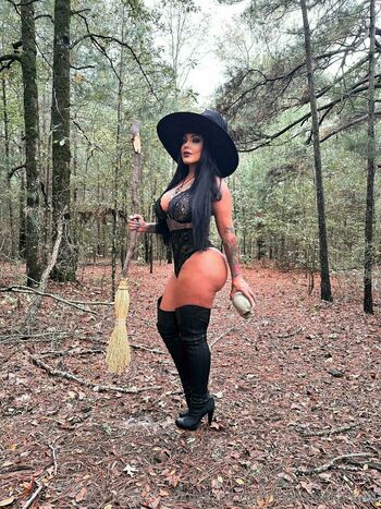 Nina Mercedez