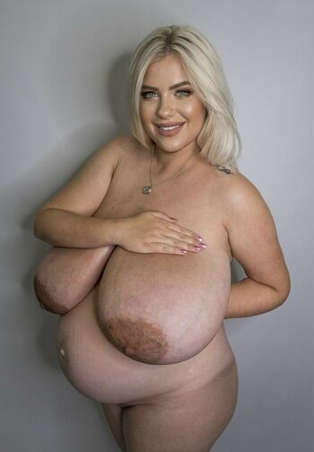 Nina Phoenix