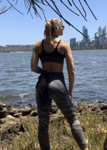 Nita Strauss