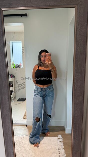 Nobetterboobs