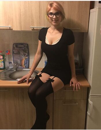 Notyourwaifu_6