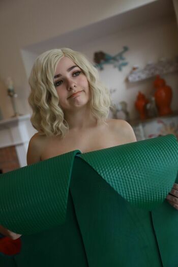 OMGCosplay