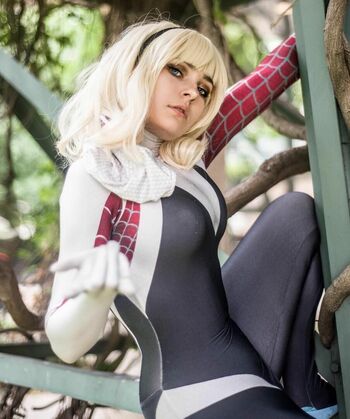 OMGCosplay