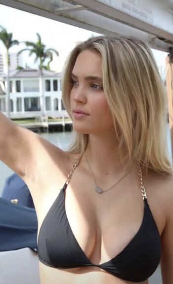 Paige Mackenzie