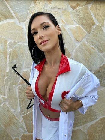 Perla Nurse