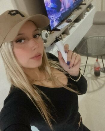 Poppy22