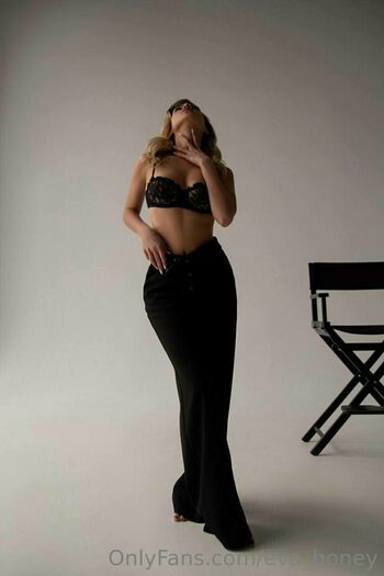 red_lady_xxx