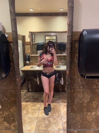 rini_elle