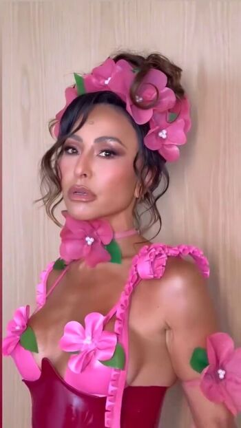 Sabrina Sato