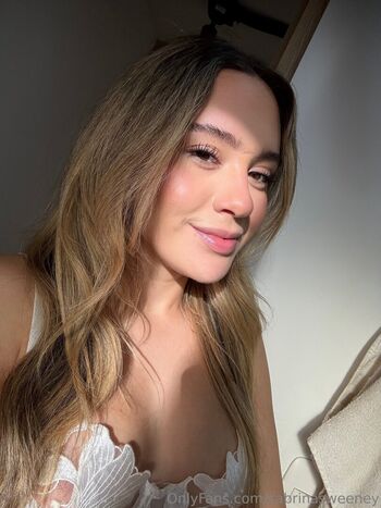 Sabrinasweeney